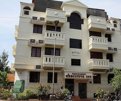 Executive Inn - A Boutique Hotel